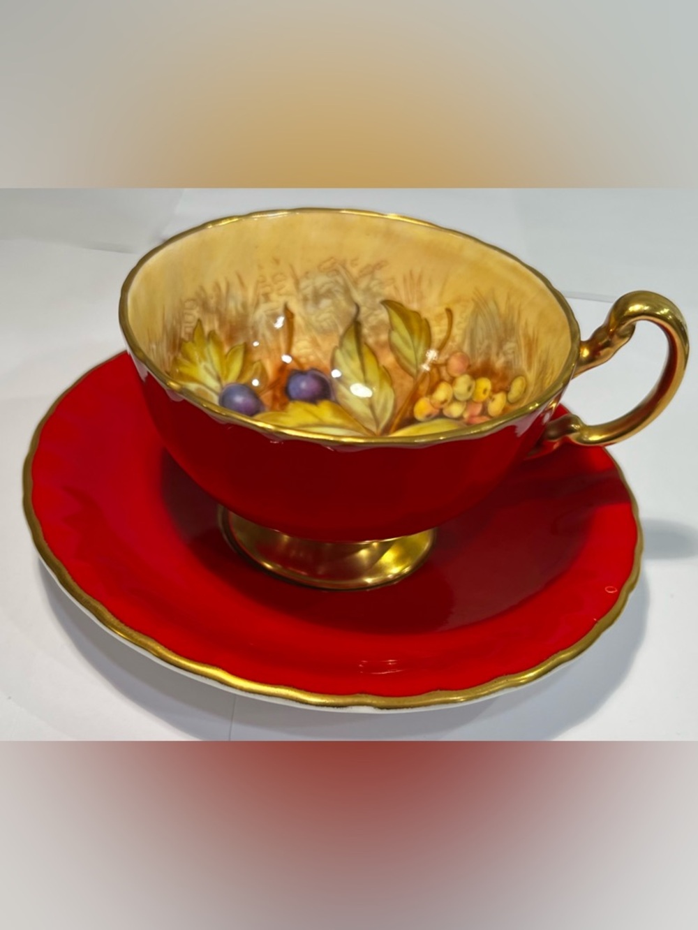 ✨Aynsley Orchard 1034 UK Fine Bone China Peaches Red 24K Tea Cup Saucer Vintage